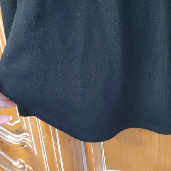 Karen Kane black mock Turtleneck sweater. Oversized small. Good used condition. - Picture 4 of 6